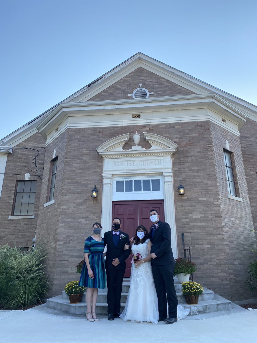 enancyhud25's tweet photo. Saturday, 10-10-2020, I married my best friend. No guests because of COVID but we did it!  We can party anytime. Miss you and love you all, my family and friends! https://t.co/MeprwDg4N5