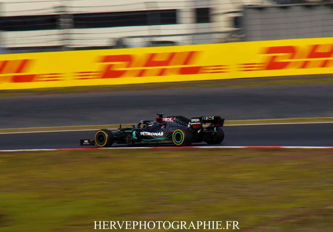 hervetusoli's tweet photo. #EiffelGP @MercedesAMGF1 @LewisHamilton @ValtteriBottas #Formula1 #Nurburgring https://t.co/pox3lo2bFF
