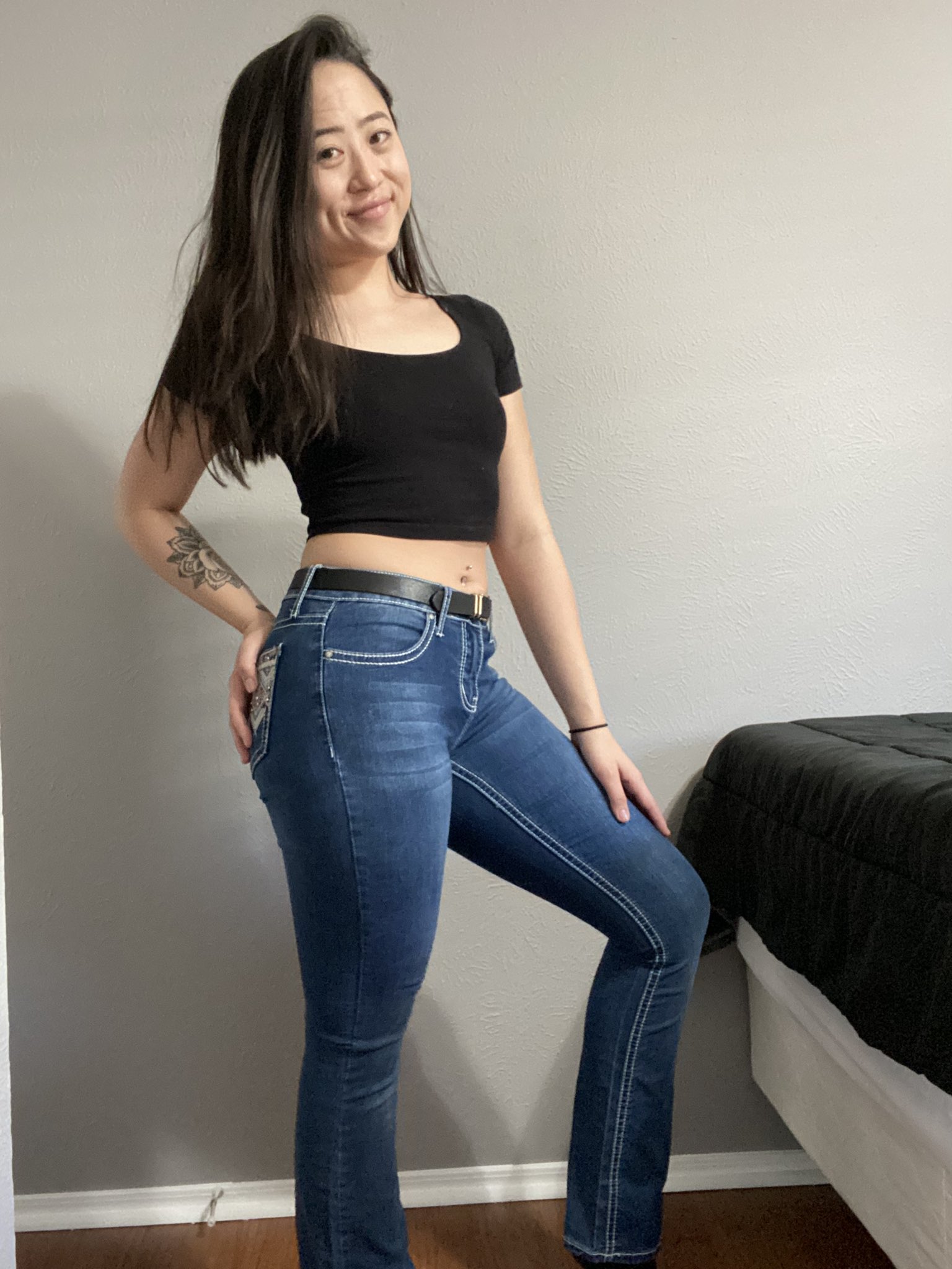 TW Pornstars - 1 pic. Kimmy Kalani. Twitter. It’s a jeans kind of day 🥰