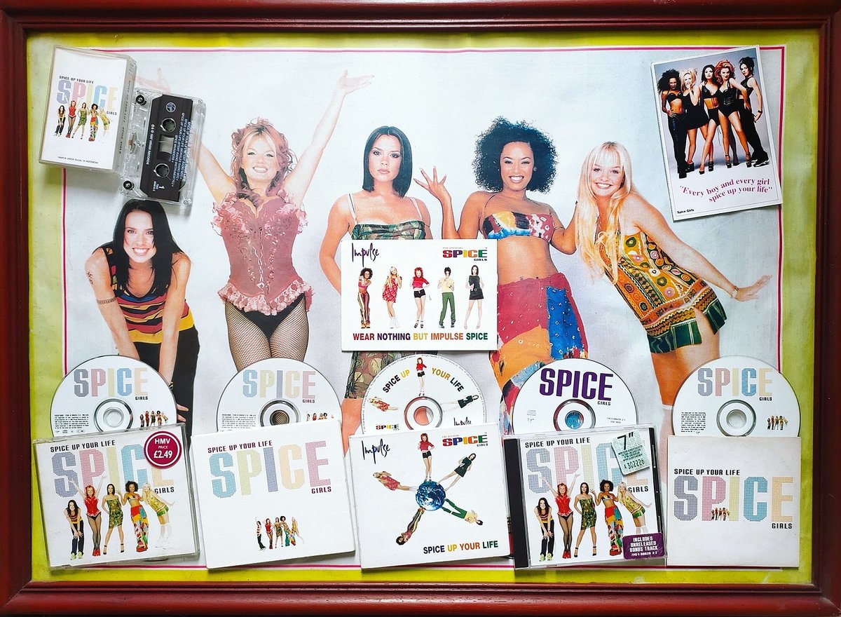 Happy 23 Years Anniversary 'Spice Up Your Life' single On October 13th 1997!, the @spicegirls released 'Spice Up Your Life', the first single to be taken from their second album 'Spiceworld'. 'Spice Up Your LIfe' reached #1 in the UK, making it their 5th #1.
#spicegirls https://t.co/oXhxBk6HxQ