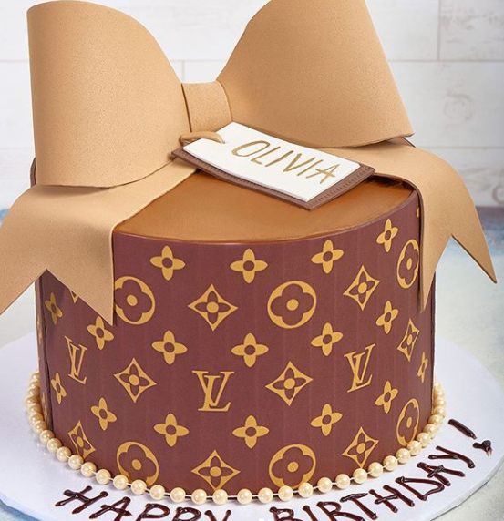 Louise Vuitton Cake 10