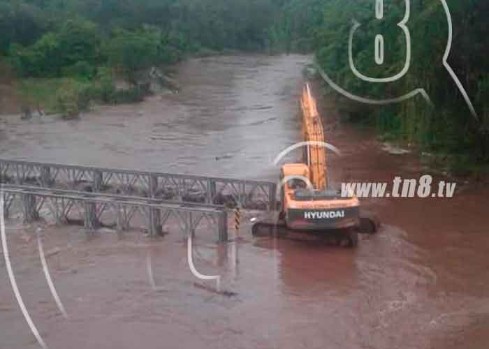 #AHORA #Nicaragua | Las fuertes lluvias de las últimas horas en la zona del departamento de Chontales ocasionó la crecida del río Cuisalá dónde se instaló el puente provisional sobre la carretera Juigalpa hacia Managua