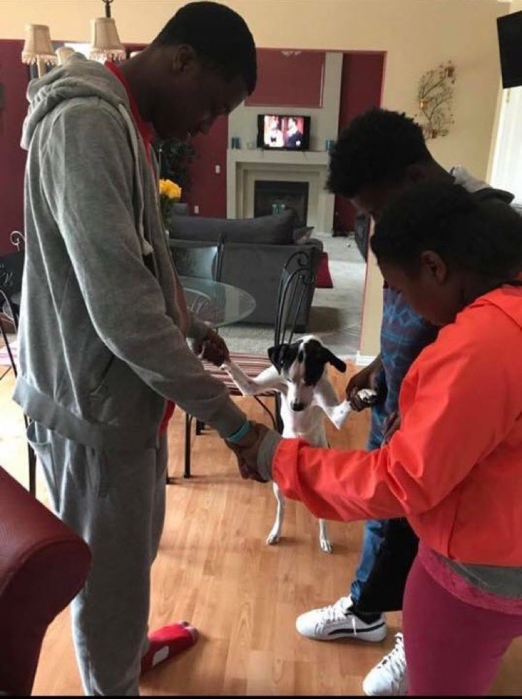 eman2k_'s tweet photo. Let’s all pray for Bronny. https://t.co/DnZRPUqcIf