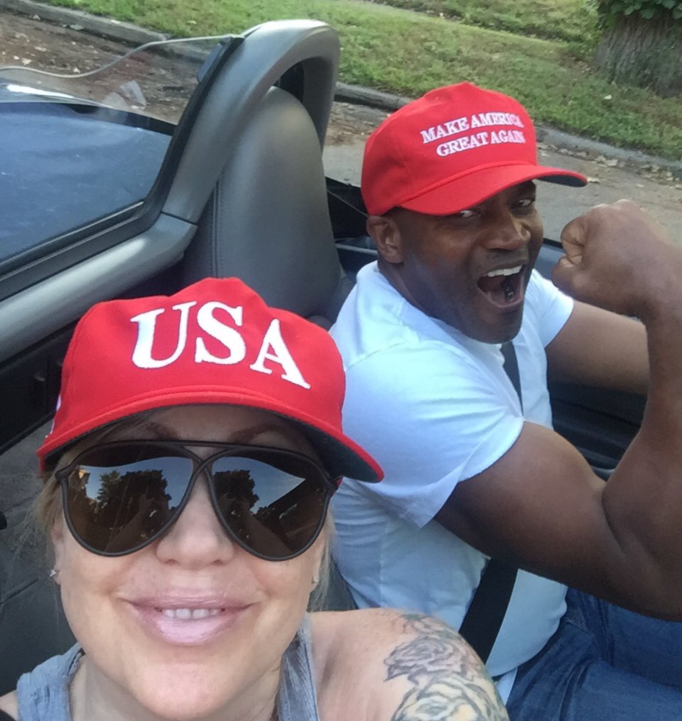 billysandytodd's tweet photo. How it started                  How it’s going. https://t.co/MfnG6CxOsV