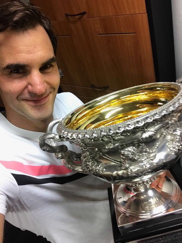 This pinned tweet by Roger Federer generated about 540K likes since 01/2018. https://t.co/iOuhjlDzqZ