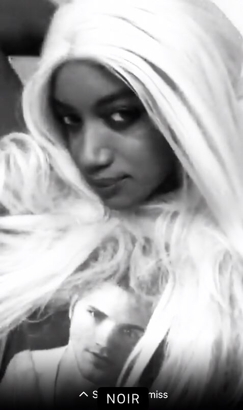 soundslikeohyes's tweet image. #BlackMirror 🎶💖☯️🖤🎶 #BlackAndWhiteIsACoincidence #TruthAlways