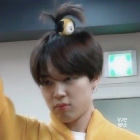 happy birthday to my bias, jimin. this is the best photo i have ever seen 💜 #HappyBirthdayJimin https://t<a href="/tag/happybirthdayjimin"class="tags"><span>#happybirthdayjimin</span></a>