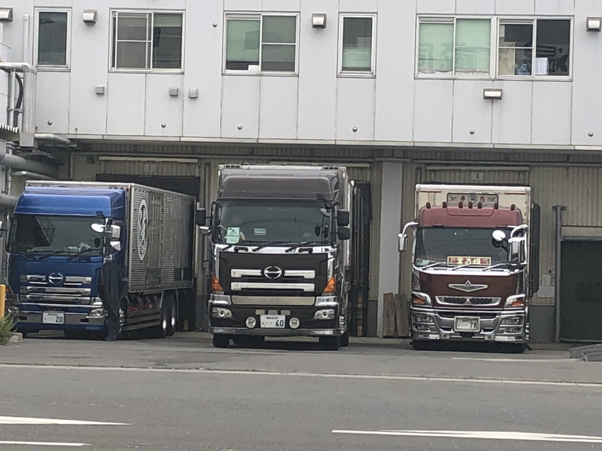 志津川ブルース 冷凍車 仕事車 積み込み 東洋水産 宮城縣石巻港 T Co Yy8uowweii Twitter