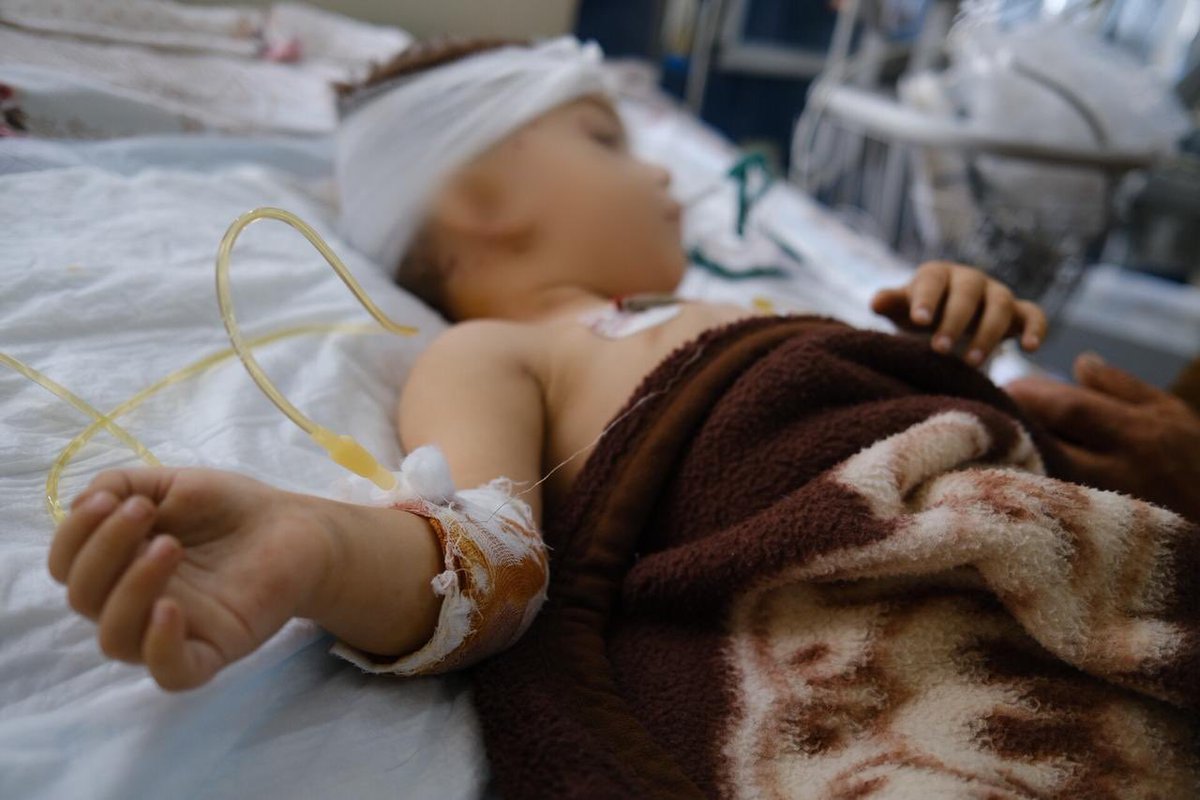 naghdalyan's tweet photo. #Azerbaijan failed to abide by obligation to distinguish btw mil targets &amp; civilians, nor do they take feasible precautions to minimize harm to civilians. In many cases, attacking civilians was targeted &amp; intentional, since mil targets were located very far from civilian objects https://t.co/D6F53qweDo