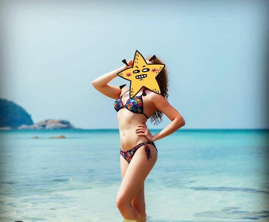 Fethiyede tatilde çiftiz.
Çift,tek erkek yada 2 erkek tek bayan herşeye açığız.karşılıklı beğeni olması yeterli.