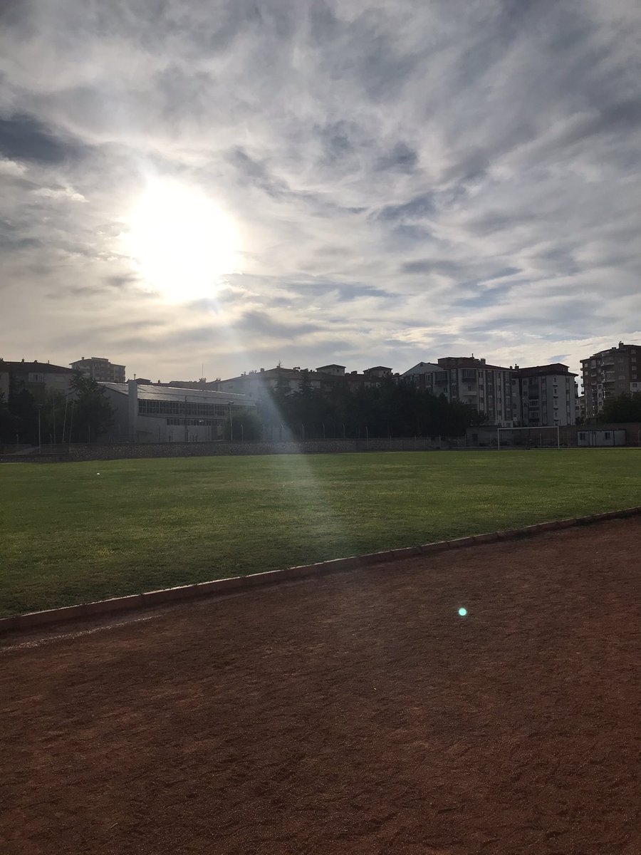 BurakBKTK's tweet photo. Training 💪 https://t.co/LcDkTseNsj
