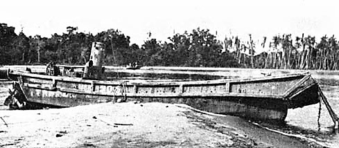 25 Aug 1942: After 250km on choppy seas Tsukioka ordered an unscheduled stop at Goodenough Island. The beached barges were spotted & destroyed by 12 Kittyhawks (75 Sqn, RAAF) – along with the unit’s radio transmitter and all provisions. The Tsukioka Unit was now marooned.