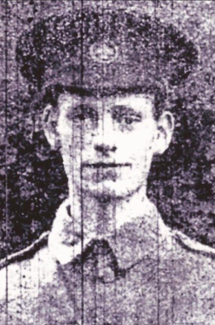 InscriptionsWw1's tweet photo. #RememberedHere
Private Bernard Cunningham
Killed in action 13 October 1915
Aged 21
#SherwoodForesters
#StMarysChurch #Greasley #Nottinghamshire
#WW1 #LestWeForget
Online records via https://t.co/6CttjDeqUq https://t.co/6IJQDVK0Pt