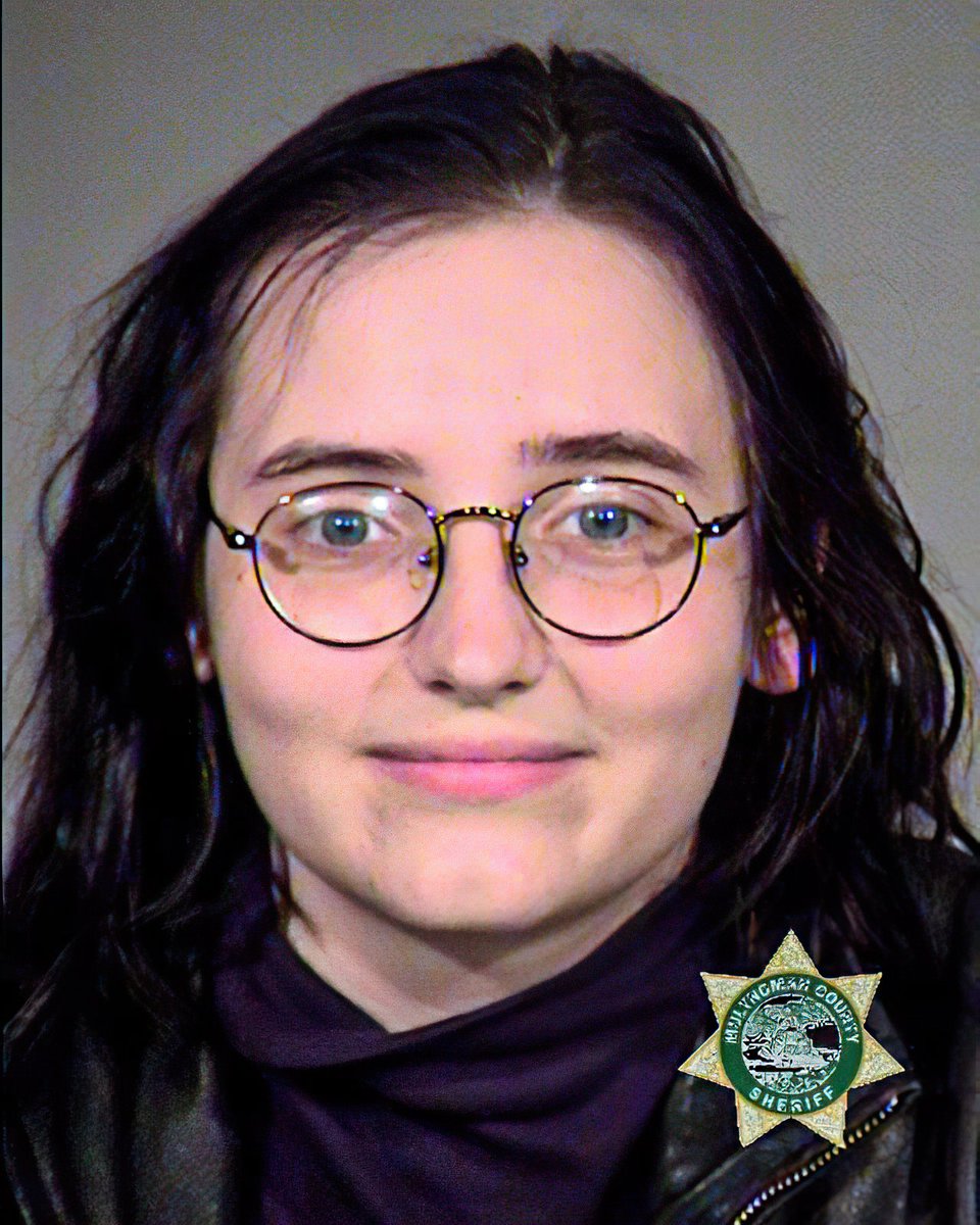 Arrested at the violent  #antifa Portland protest & quickly released without bail:Kathryn Lynne Johnson, 24, of Portland  https://archive.vn/9cSjS Ashley Marcle, 20  https://archive.vn/fl73v  #PortlandRiots  #PortlandMugshots