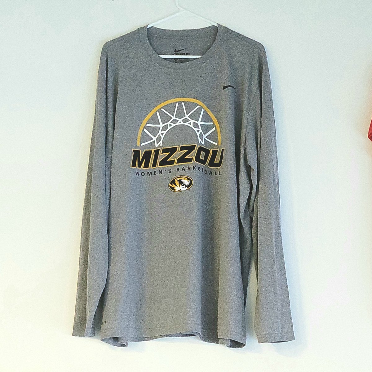 CompStrength's tweet photo. NEW SHIRT on the Athlete Wall! Congrats and welcome to the family @graciekkay10 !! ⛹️‍♀️🏀🏀💪🏼 @MizzouWBB https://t.co/YJYmHlFLRW