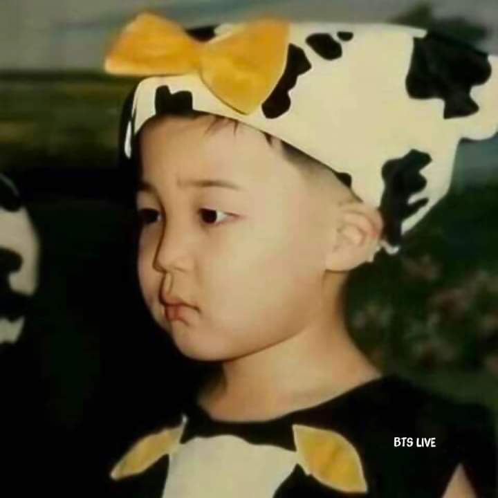 MuseOfBTS's tweet photo. Happy birthday to this little mochi who never fails to make me smile. My ultimate bias and my forever love. Though we are miles apart, you're always in my heart. Please stay healthy. See you soon, my Park Jimin 💜💜💜
#지민이로_가득한_10월의_감동날
#나의세상을_변화시킨_지민 https://t.co/tWqdCY5Gps