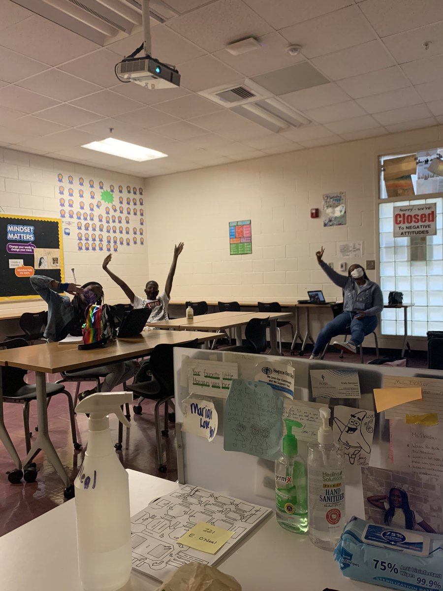 onealmath's tweet image. Balanced Instruction between FTF &amp;amp; Remote. Keeping students engaged &amp;amp; excited about math. Finding creative ways to teach math &amp;amp; using Quizizz, Kahoot, Google Forms, and Padlet for quick formatives. #MathRaps #TeachingisMyPassion #ExpectExceptionalHenry #BetterTogetherHenry #HHS