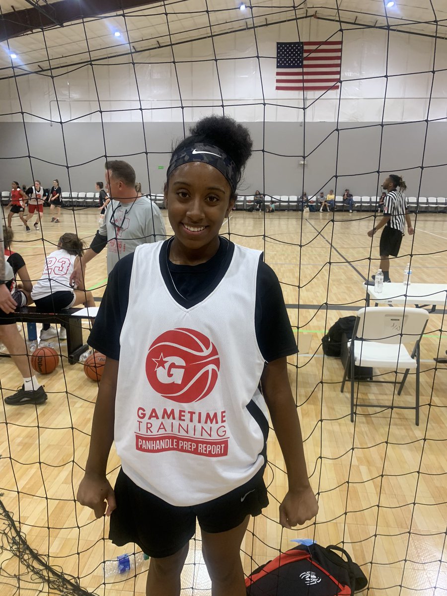 FAMunitedGbb's tweet photo. HS RECAP: Jerranay Echols- (2024 Caprock HS) Tall, long guard with a ton of skill. Sees the floor very well for her size. Echols at almost 6ft can play either guard position with her High IQ and skill set! Future 6ft PG⁉️👀👀👀 #WTXGIRLSTOP100SHOWCASE🔥🔥🔥✅🎥🍿📈#PPRCERTIFIED✔️ https://t.co/DxOGDLTasf