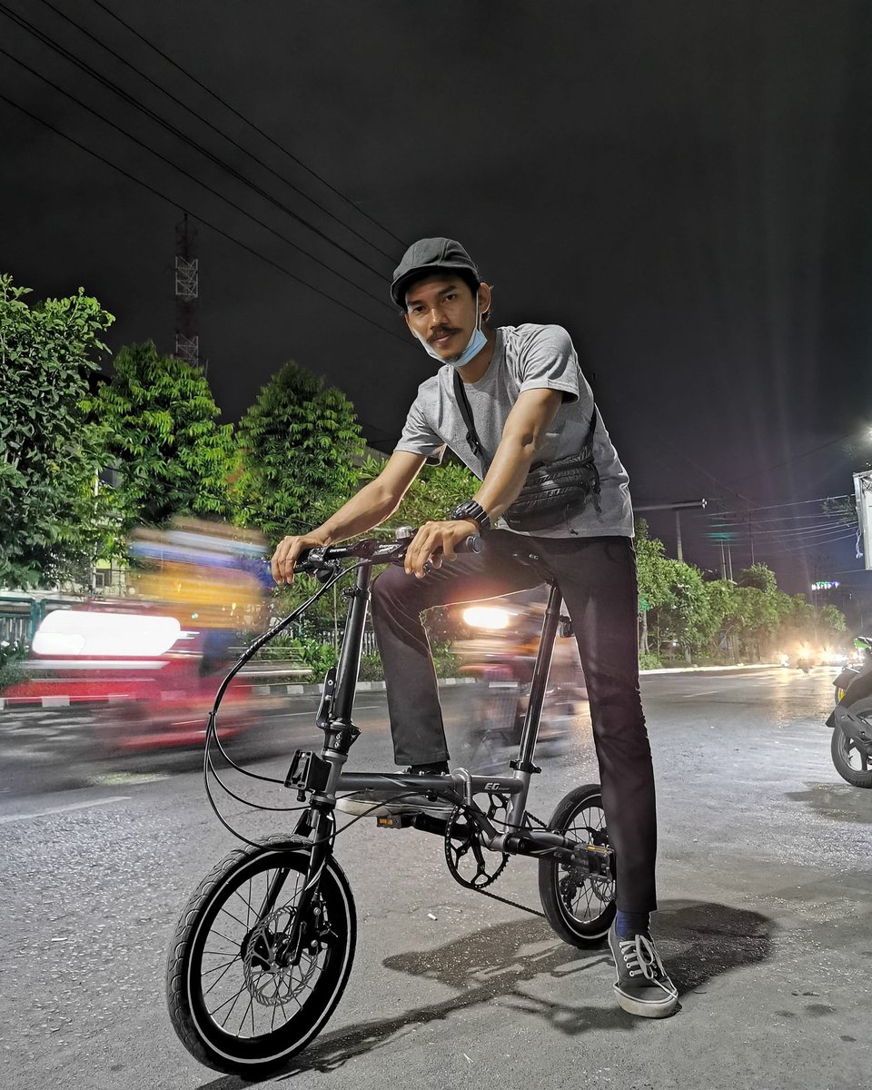 Candrayulianto_'s tweet photo. Bersepeda malam. https://t.co/NHR7ibyrEC