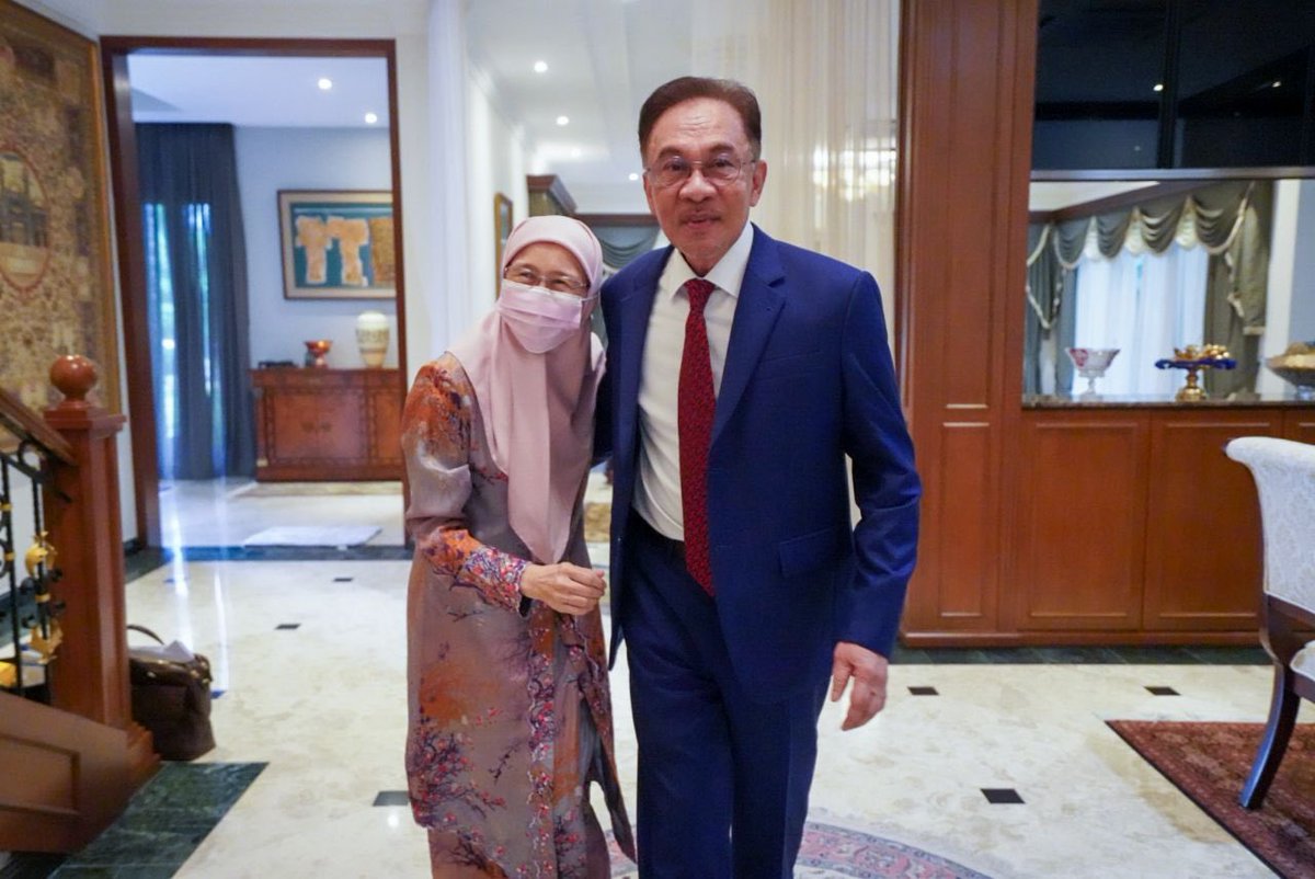 anwaribrahim's tweet photo. Semoga dipermudahkan segala urusan hari ini. https://t.co/BzvwkylM5N