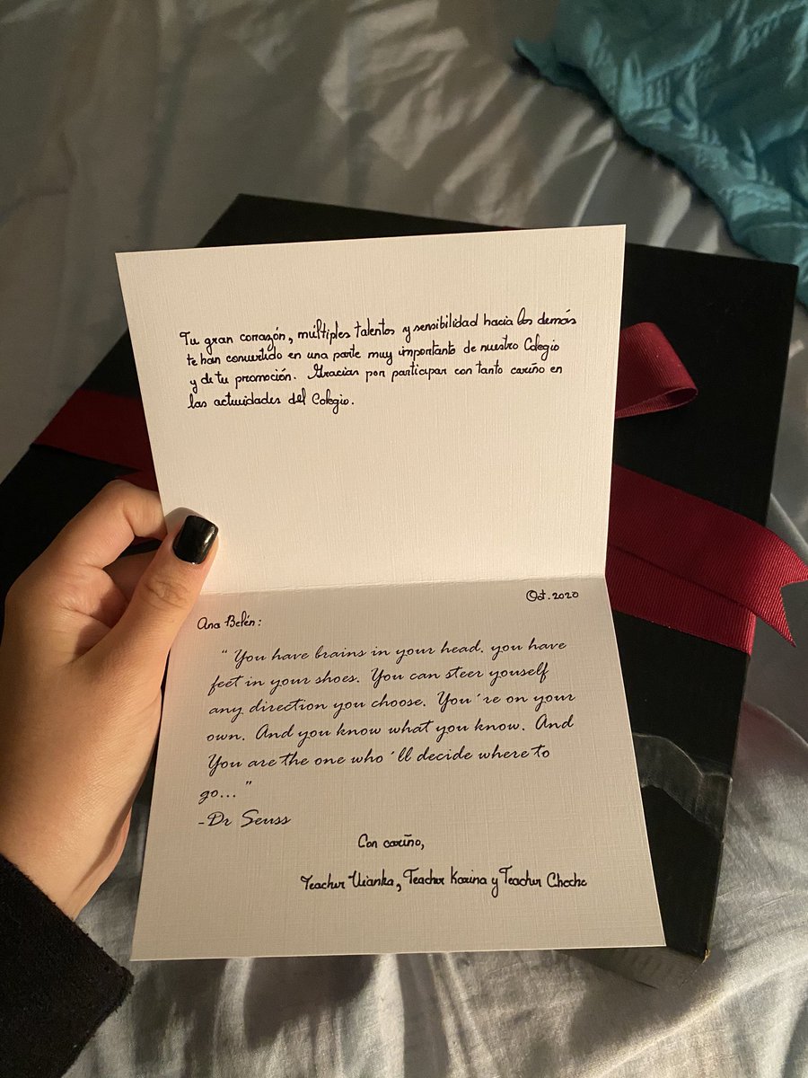 abpgrajales's tweet photo. A pesar de todas las adversidades, mi escuela ha estado pendiente de nosotros en todo sentido desde el día 1. GRACIAS por hacer de este año lo más especial posible, sacar lo más lindo dentro de la peor situación y siempre estar pendiente de nosotros. #VirtualClassof2020 👩🏻🎓🙌🏻 https://t.co/uuQlFxIFLJ