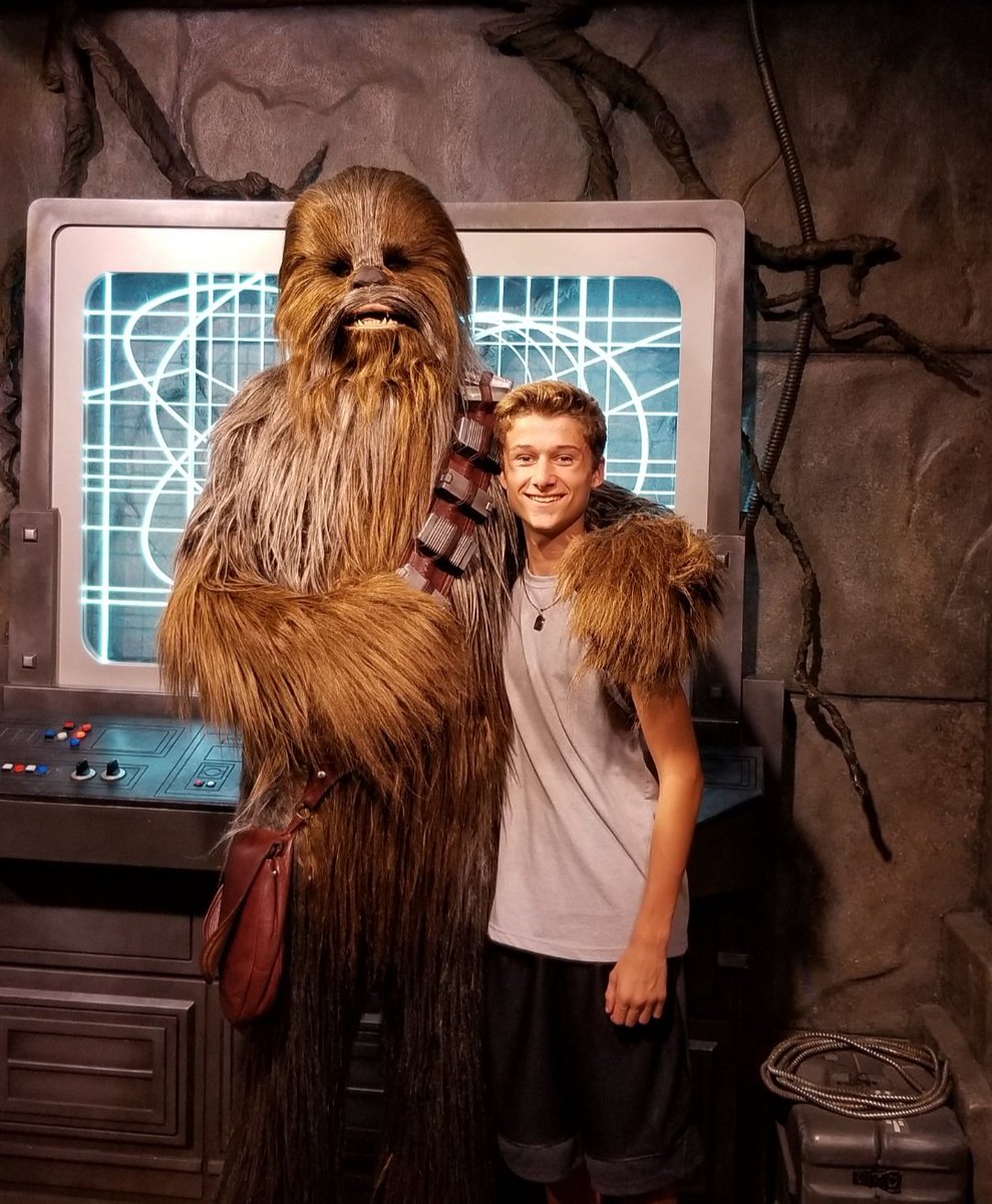 2 years ago today I was hanging out with chewie #Starwars #DisneyWorld on Thanksgiving. Happy Thanksgiving to all of my fellow Canadian friends and family.