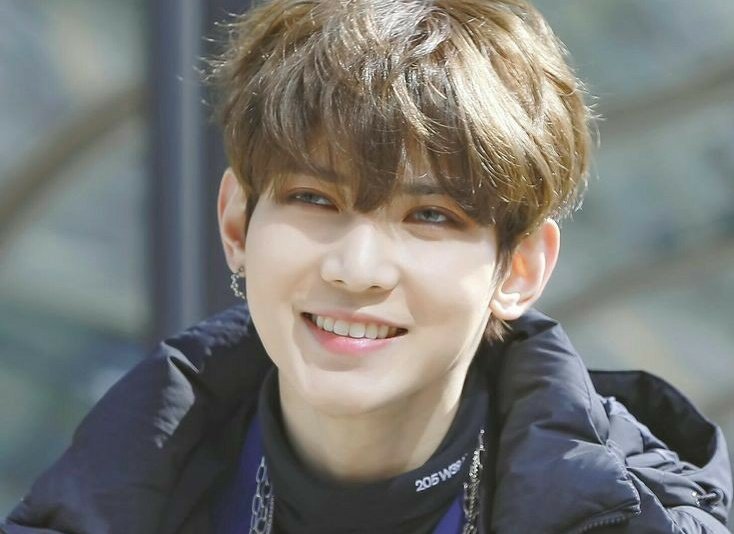 Yeosang is such a STRONG person Rebelling against his parents , going secretly to a music academy while studying hard. This kid DID EVERYTHING to make his dream come true. The lack of support must have been painful , hard devastating and the journey soo lonely+ #ATEEZ    #YEOSANG