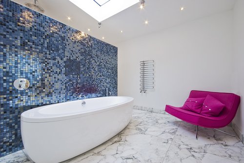 RMSNaturalStone's tweet photo. What's your favorite part of this bathroom? Our favorite would have to be the marble tiles... but we may be biased.
#rmsmarble #naturalstone #marbletiles #luxurydesign #fancybathroom #sydneydesigners https://t.co/BfInCHx4Qn