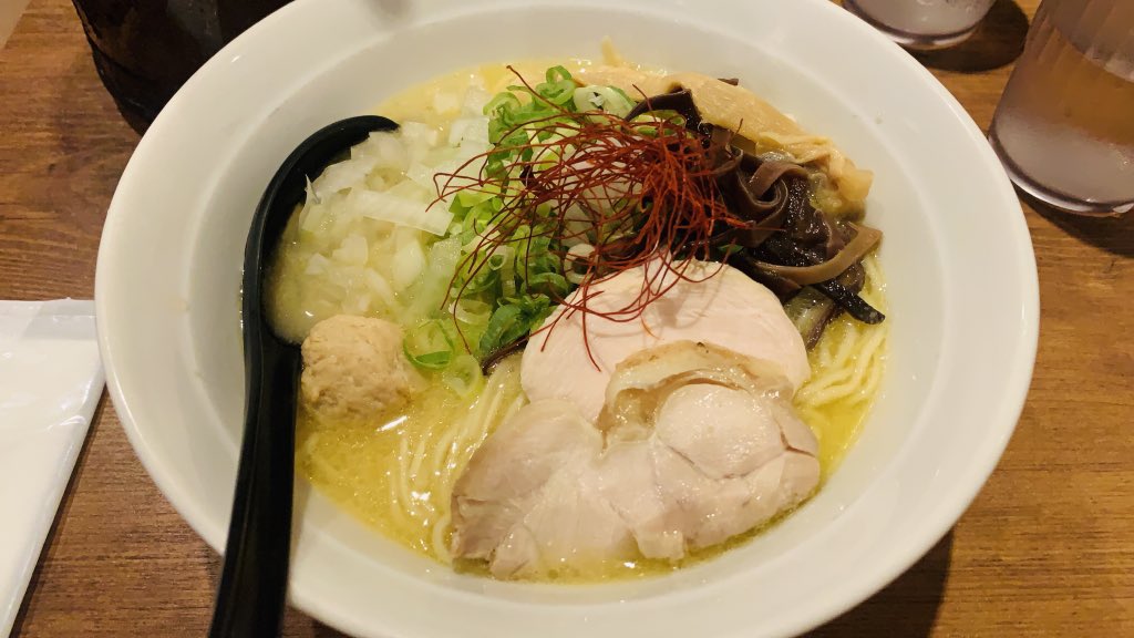 FEataly's tweet photo. ここ最近のラーメン屋巡り🍜
寒くなってきたのでラーメン食べたくなりますね😊

#ラーメン
#寒い日はラーメン
#ラーメン三昧 https://t.co/ba8wbsqL21