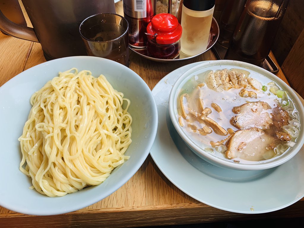 FEataly's tweet photo. ここ最近のラーメン屋巡り🍜
寒くなってきたのでラーメン食べたくなりますね😊

#ラーメン
#寒い日はラーメン
#ラーメン三昧 https://t.co/ba8wbsqL21