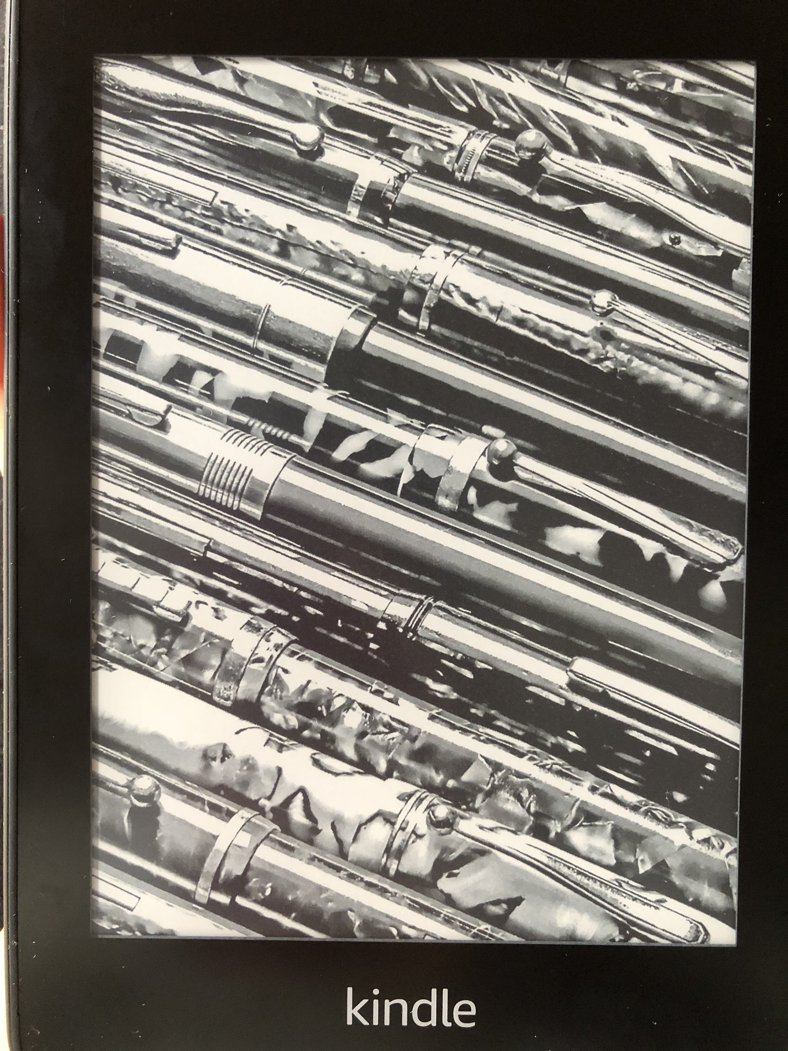 はるき Kindle Paperwhite 8g広告あり 1枚目 ロック画面 2枚目 ロック解除後の広告画面 3枚目 ホーム 画面 下部に広告 ロック画面の画像は変更不可 2枚目に出てくるおすすめ書籍は過去の購入履歴やチェック履歴からランダムで表示されるみたい はるき Kindle Paperwhite 8g広告あり 1枚目 ロック画面 2枚目 ロック解除後の広告画面 3枚目 ホーム 画面 下部に広告 ロック画面の画像は変更不可 2枚目に出てくるおすすめ書籍は過去の購入履歴やチェック履歴からランダムで表示されるみたい