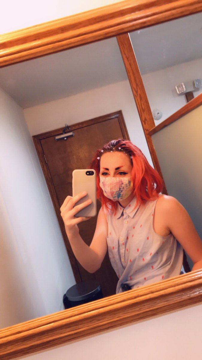 [ 🎃 ]

my mental health
is down the drain
but i look cute while
it happens happy
#munday