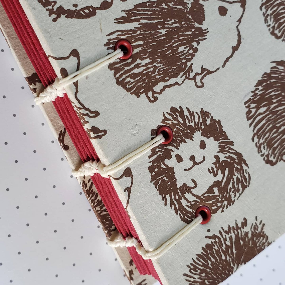 SilverEelStudio's tweet photo. These happy hedgehogs were a special commission. I love how they look with the red eyelets and trim! 🦔

HOLIDAY COMMISSIONS ARE OPEN! Looking for a holiday gift for your special writer, artist, or journal enthusiast? Send me a message and let's design the perfect gift! 💙🎁 https://t.co/ZgBObfS65k