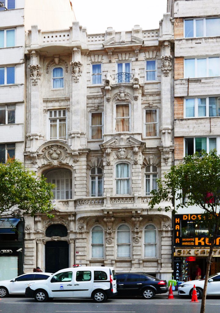 Apartment blocks by Levon Güreğyan