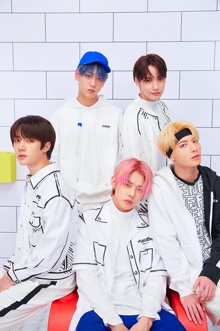 [ @TXT_members]TOMORROW X TOGETHER as an anime character :A thread