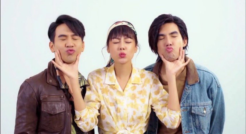 Sakurose100's tweet photo. สาม นสด หลัก  ยังน่ารักขนาดนี้ แล้วคุณ จะหลงรัก พวกเขา ไปคะ วันนี้ฉายวันแรก เป็นสร้างความประทับใจกัน   #เฮ้ยลูกเพ่นี่ลูกพ่อ https://t.co/U4tKE6USgf