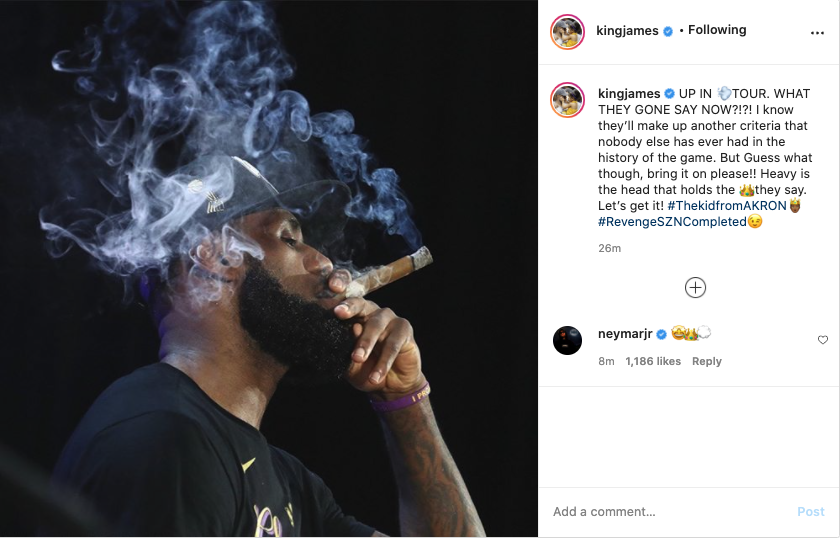 BleacherReport's tweet photo. That caption 👀 https://t.co/SgdcZmMMbS