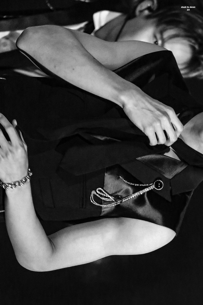 jeno's hands: a thread