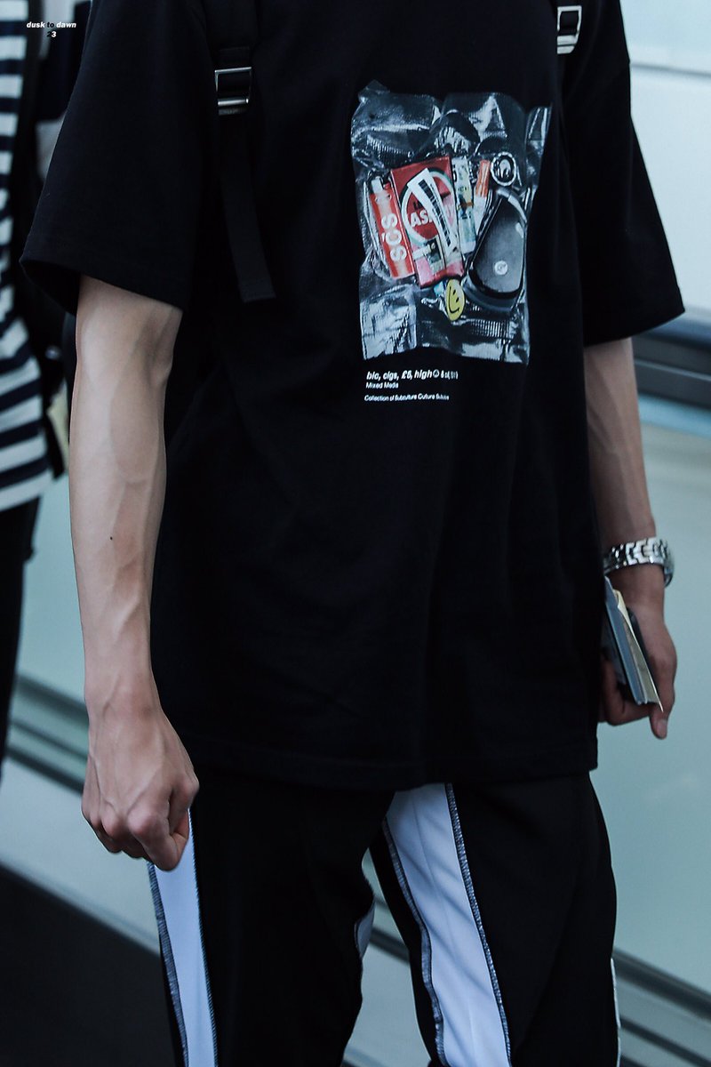 jeno's hands: a thread