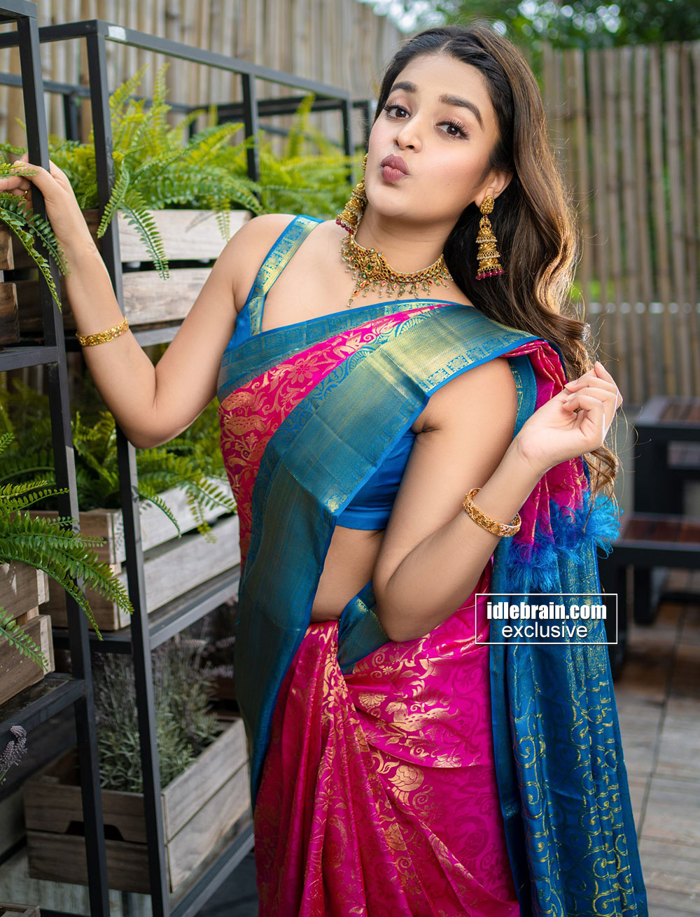 EkM-170U8AEFFM3?format=jpg&name=large