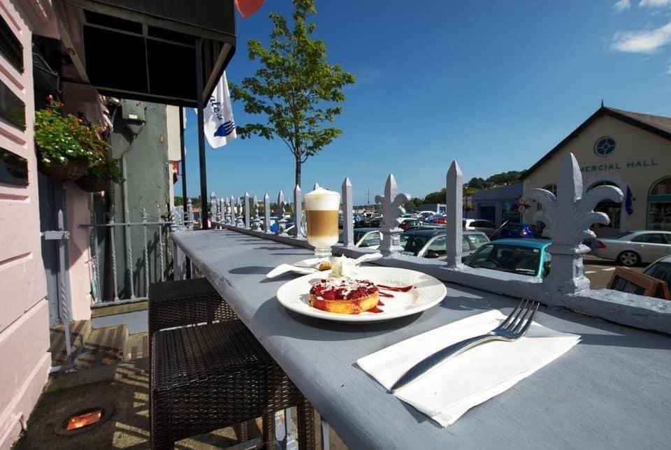 Pop in today for your take out or relax out front while enjoying the sunshine. Lots of delicious salads, pies, rolls, quiches, cakes and more
Open daily from 7.30am to 4pm. 
Great Food and Coffee on the go.  <a href="/kinsale_ie/">Kinsale, Co. Cork</a> 
<a href="/pure_cork/">Pure Cork</a> <a href="/KinsaleNews/">Kinsale Advertiser</a> <a href="/wildatlanticway/">Wild Atlantic Way</a> #kinsale #takeout