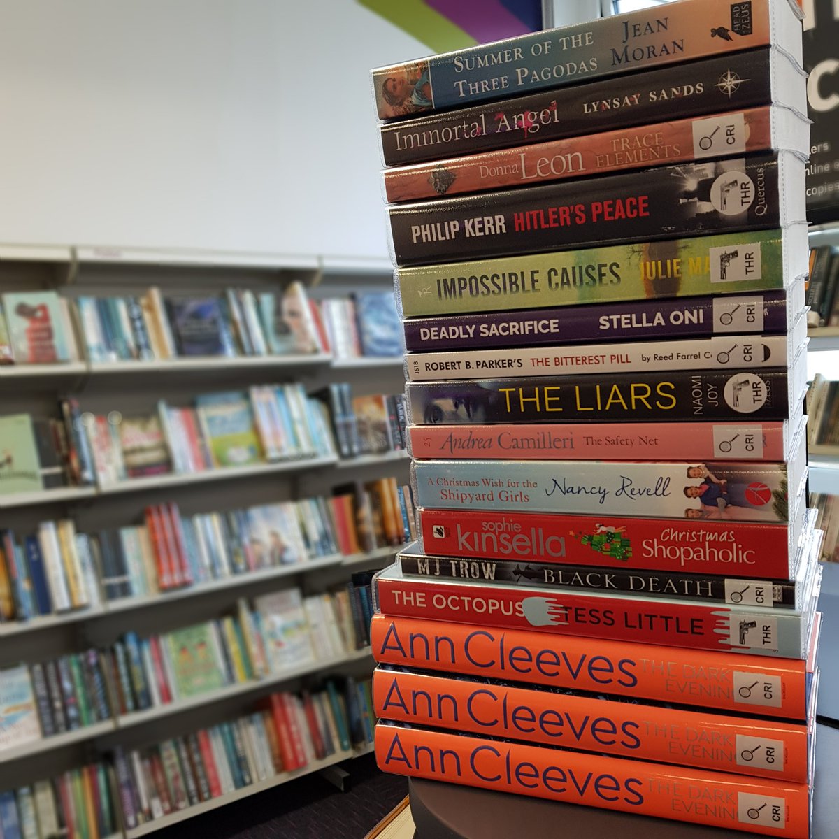 New books!📚
Including DEADLY SACRIFICE by <a href="/SOnithewriter/">Stella Oni</a>, which is part of the #Twentyin2020 initiative from <a href="/JacarandaBooks/">Jacaranda Books</a>. Also featuring the latest from Ann Cleeves and Donna Leon, some classic Philip Kerr and many more!📚