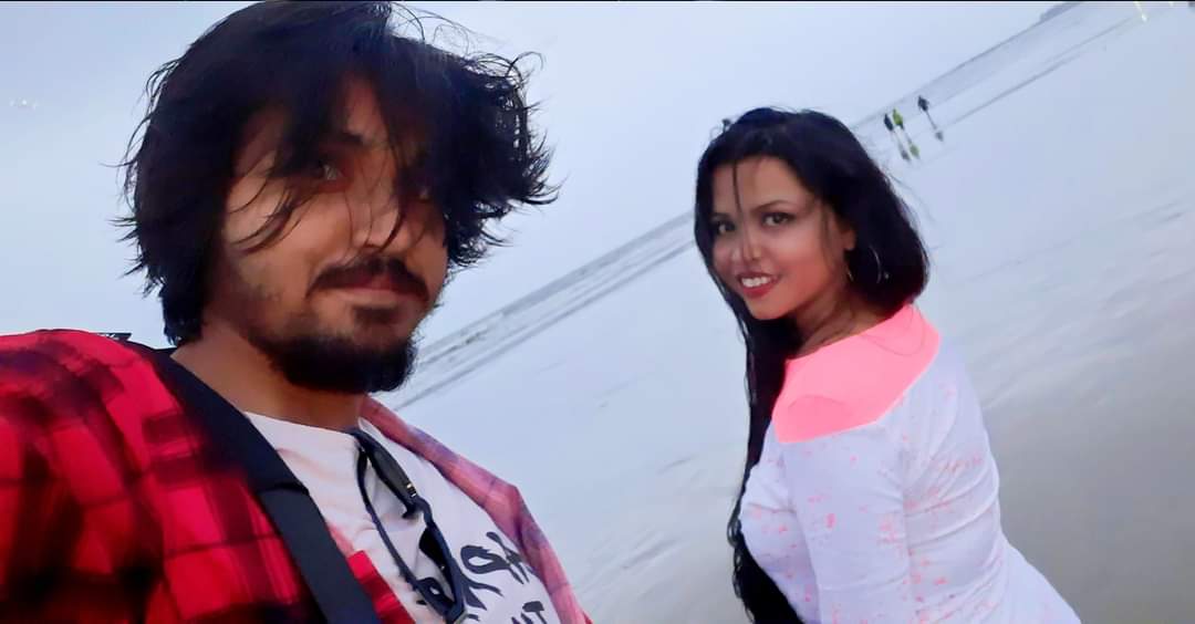 RajNSOfficial's tweet photo. You and I are brother and sister forever 👫 Always remember that if you fall I will pick you up. As soon as I finish laughing 😃🤐🙄😷❤ Aditya Raj Sharma
#brosis #musicpartner #Ladaipartner #2k20 https://t.co/EkwbkjJh1I