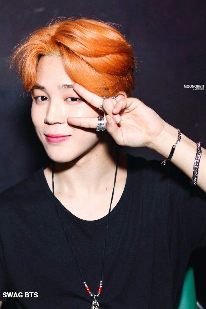 Orange hair Jimin enthusiasts this thread is for you 