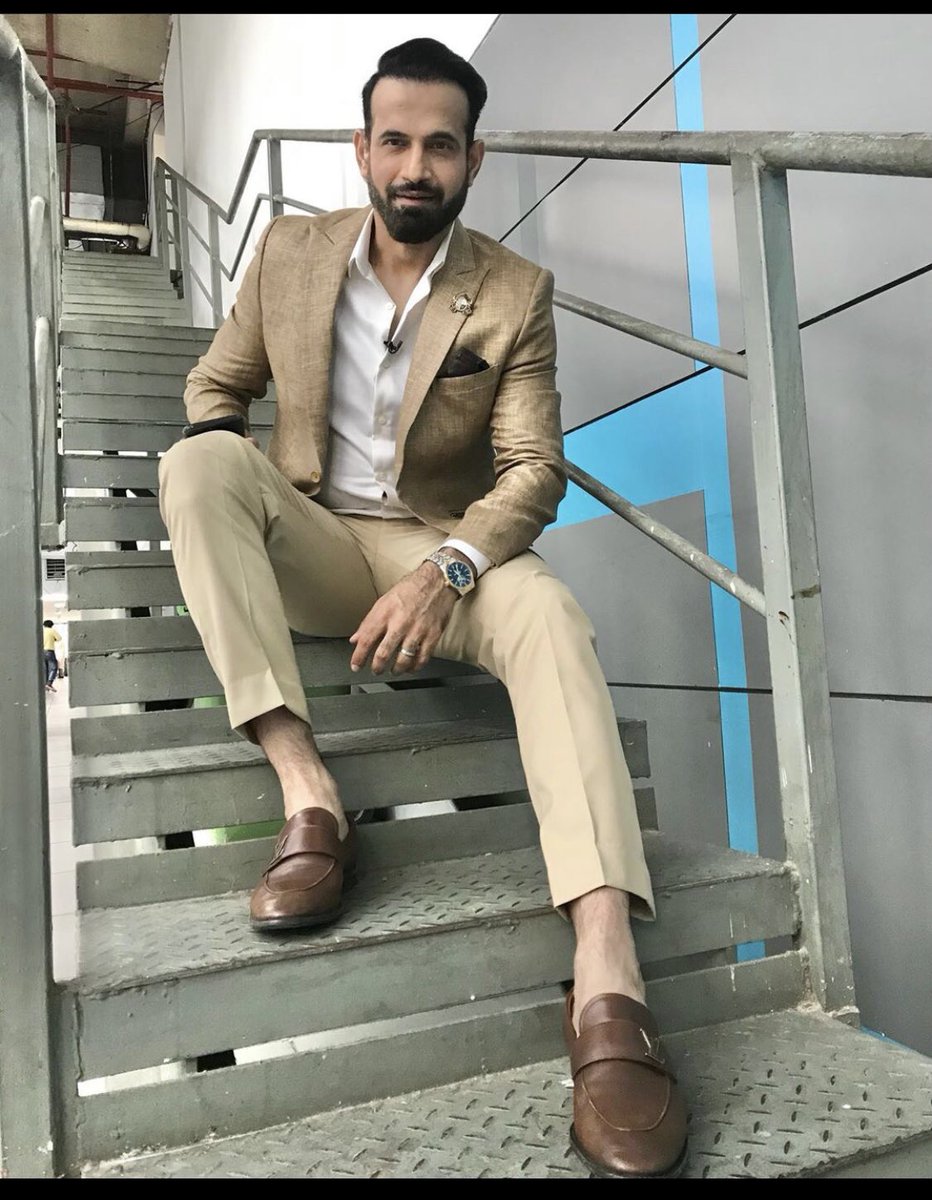 sweet_krrish's tweet photo. भाई भाई क्या कड़क लुक है इरफ़ान भाई का लाजवाब सबसे handsome commentator कोई हो तो वो एक ही है हमारे गुजरात की सान इरफ़ान पठान भाई ❤️❤️❤️ ⁦@IrfanPathan⁩ https://t.co/Yb5XUgGsyI