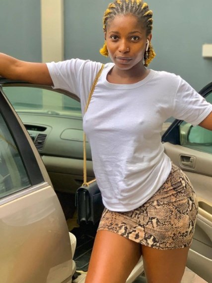 Thread..........no bra