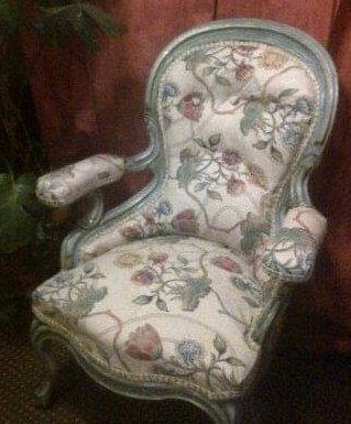 MyBluePeepers's tweet photo. #LovedRestoration #resored #handpainted #roses 🌹🖌️back when I loved painting roses💕🌹🖌️ https://t.co/eJRH1t2Urq
