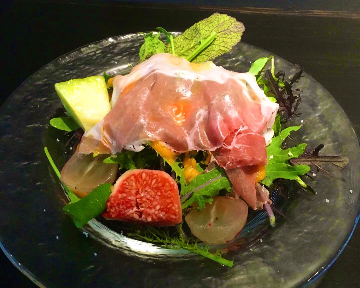 オオクボックス Pa Twitter 先日 行きたかったお店へ 広島市中区袋町にあるお洒落なレストラン Pizza Juicy ピッツァ ジューシー を訪問 とにかくピザがジューシーでオイシー 一人ランチだと一枚で二つの味を楽しめちゃいます いつかはデートで二人で行きたい