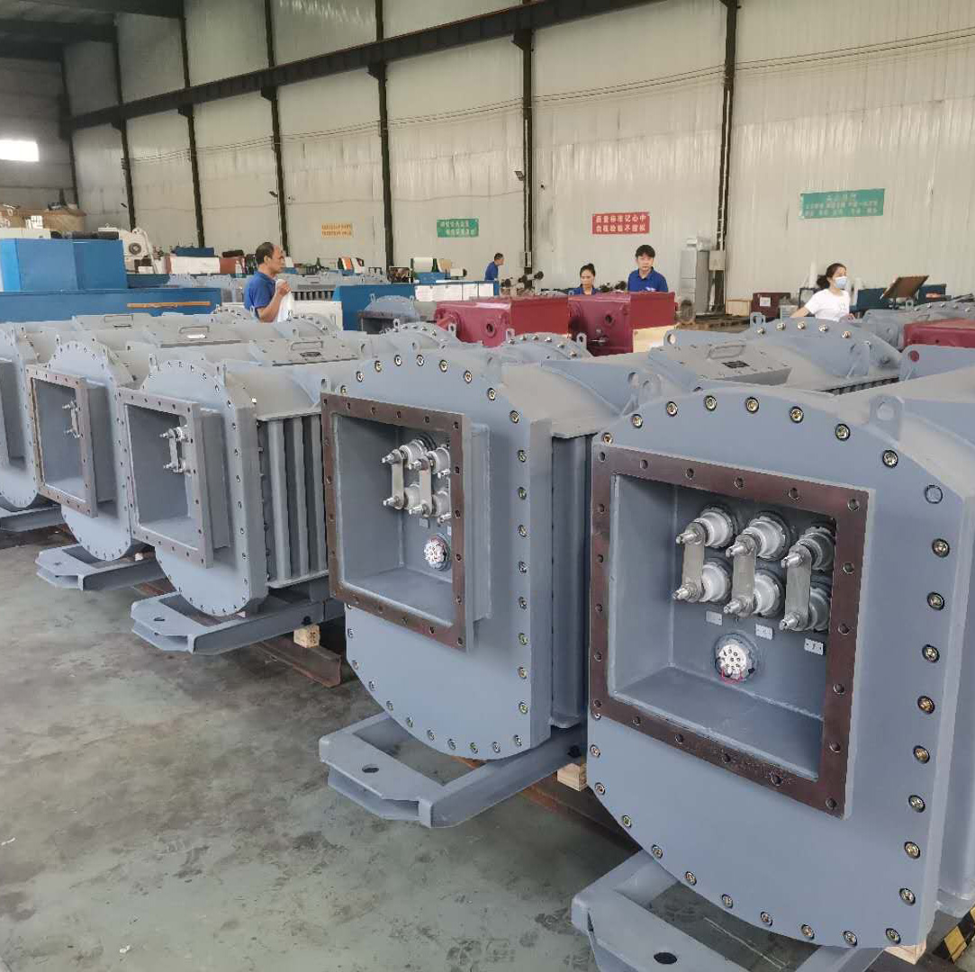 Amylee96568484's tweet photo. Our team worker day and night  work hard , finished products by 30 days, 

Mining flame-proof transformers delivery to Uzbekistan, 630kva explosion-proof substations, total of 15 set substations, 3 containers ship by trains.

Reliable products , Reliable partner. https://t.co/oXs45dz18I