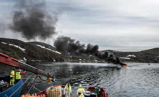 SYKEinfo's tweet photo. Vid oljeutsläpp till havs måste åtgärder genomföras effektivt. I det @EU_H2020 #GraceOilProject utvecklade SYKE och @AarhusUni ett verktyg som hjälper att planera rätt kontrollåtgärder för att minimera miljöpåverkan av #oljeutsläpp i #Arktis. 📷Lars Poort https://t.co/JsWvX88bwP https://t.co/LWUbzsynII